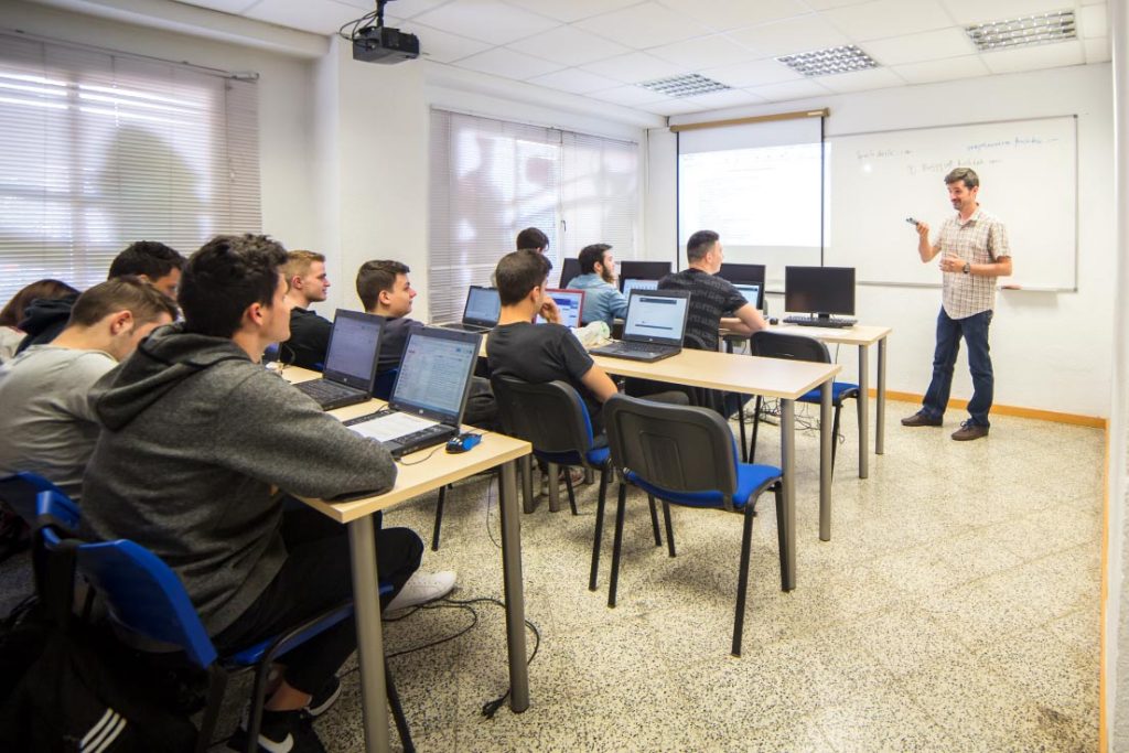 Progresa Formación aula12